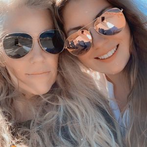 Meet your Posher, Sheri